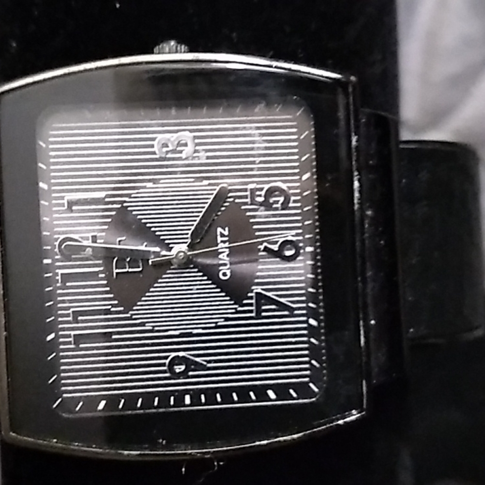 🎉Cuff Watch - Picture 4 of 5